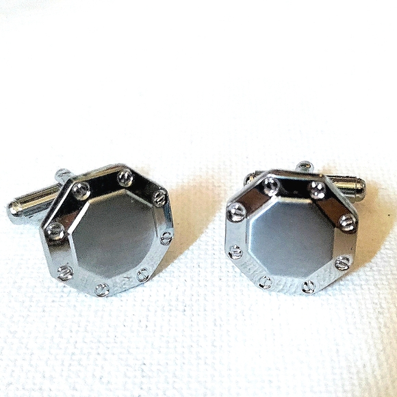 NEW 3pc. Cufflinks: "Octo" Stainless Steel with Tie Bar. Diamond Cut Bullet Back - Picture 4 of 7